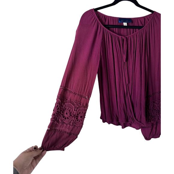 FRANCESSCAS LONG SLEEVE BOHO CROCHET SLEEVE TOP TIE FRONT MAROON SIZE SMALL - Picture 4 of 8